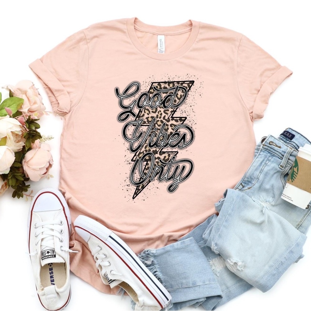 New Tee Good vibes only